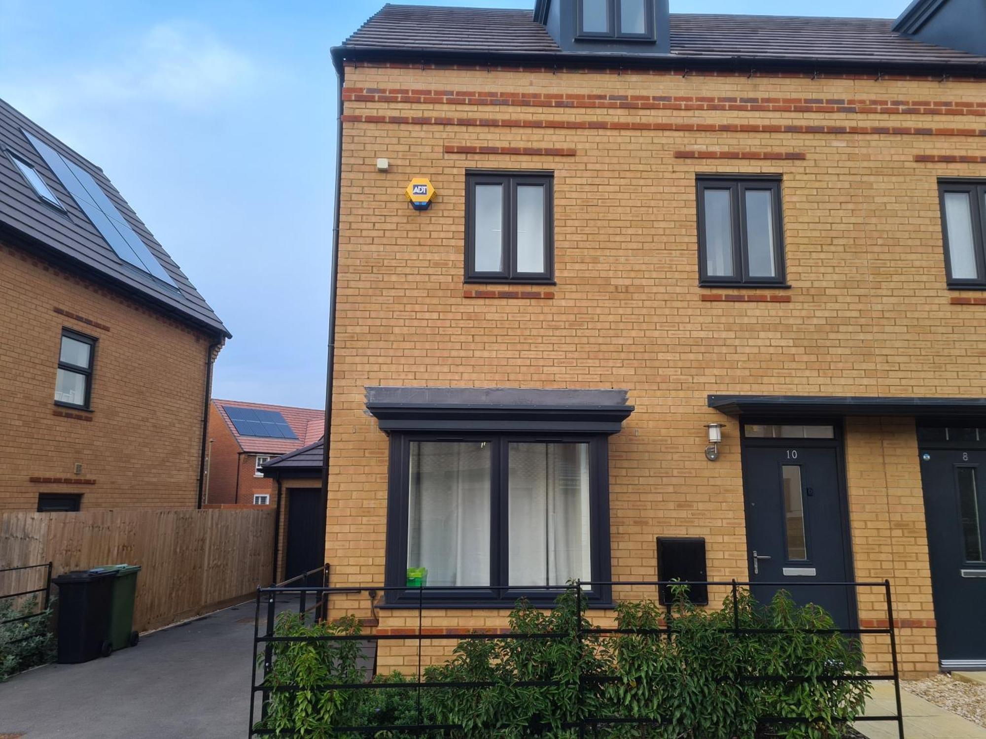 Sky'S Haven Apartment Sunningwell Exterior photo